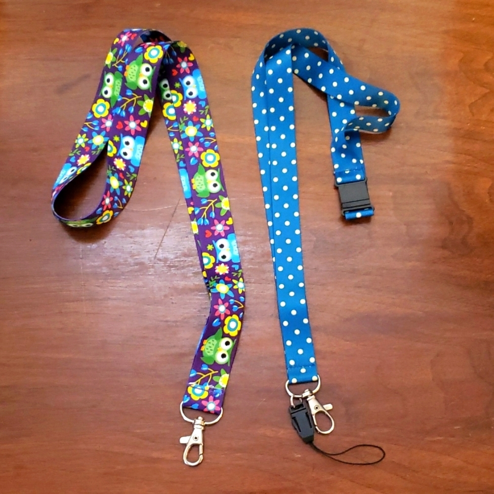 2 FUN lanyards